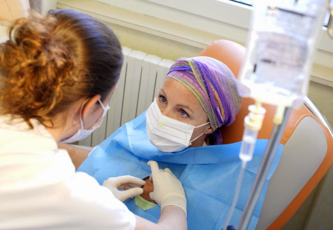 �ΰ����ڻ���