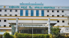 �ӽ�ŷ����ҽ��ˮƽ�ǻ���ѡ��ӡ��ҽ�����ε�ԭ��