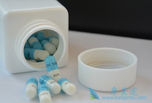 ɫ������