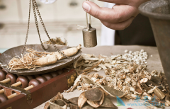 ��ҽ���Ʒΰ�Ӧ��֢��ҩ�û��߶Կ�����������