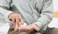 ���κ������Լ����ε����Ʒ��ļ���