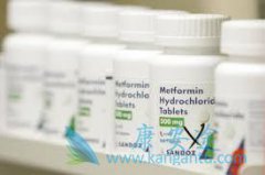 ����˫�������ʵ�ֽ���ҩ���ΰ�ҩ��Ļ���ת����