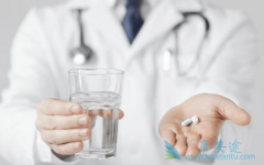 ���Ͼ��򵰰�Ѫ֢���߷����ϼ�����³����(EMLUTINI)�ܻ�ýϺõ�PFS